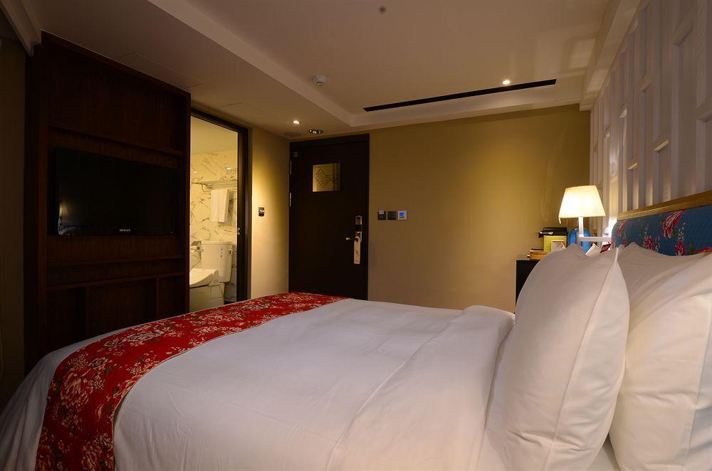 Reddot Hotel Taichung Eksteriør bilde