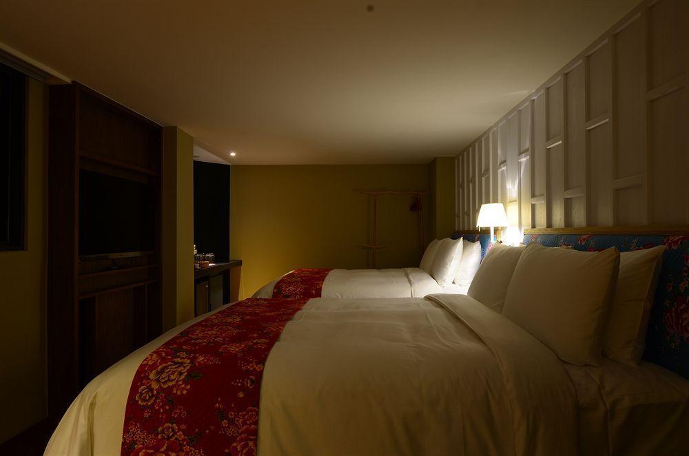 Reddot Hotel Taichung Eksteriør bilde