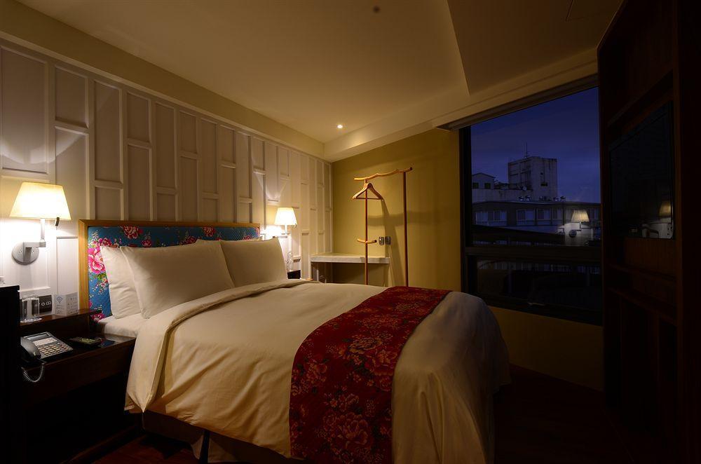 Reddot Hotel Taichung Eksteriør bilde