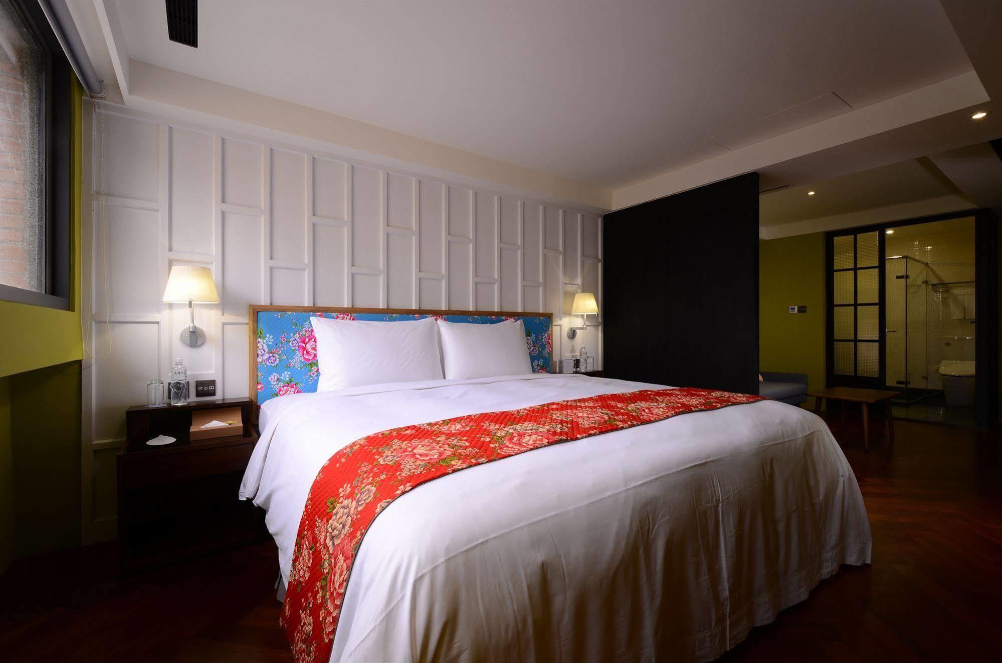 Reddot Hotel Taichung Eksteriør bilde